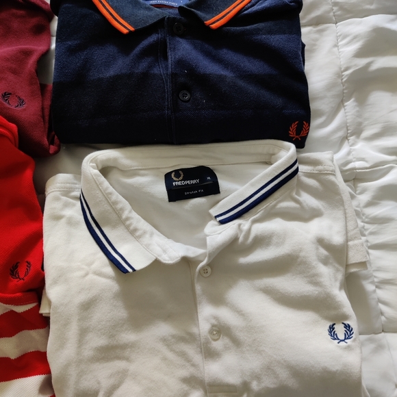 Selling variety of fred perry polo shirts.Price is per polo shirt . - Picture 3 of 10